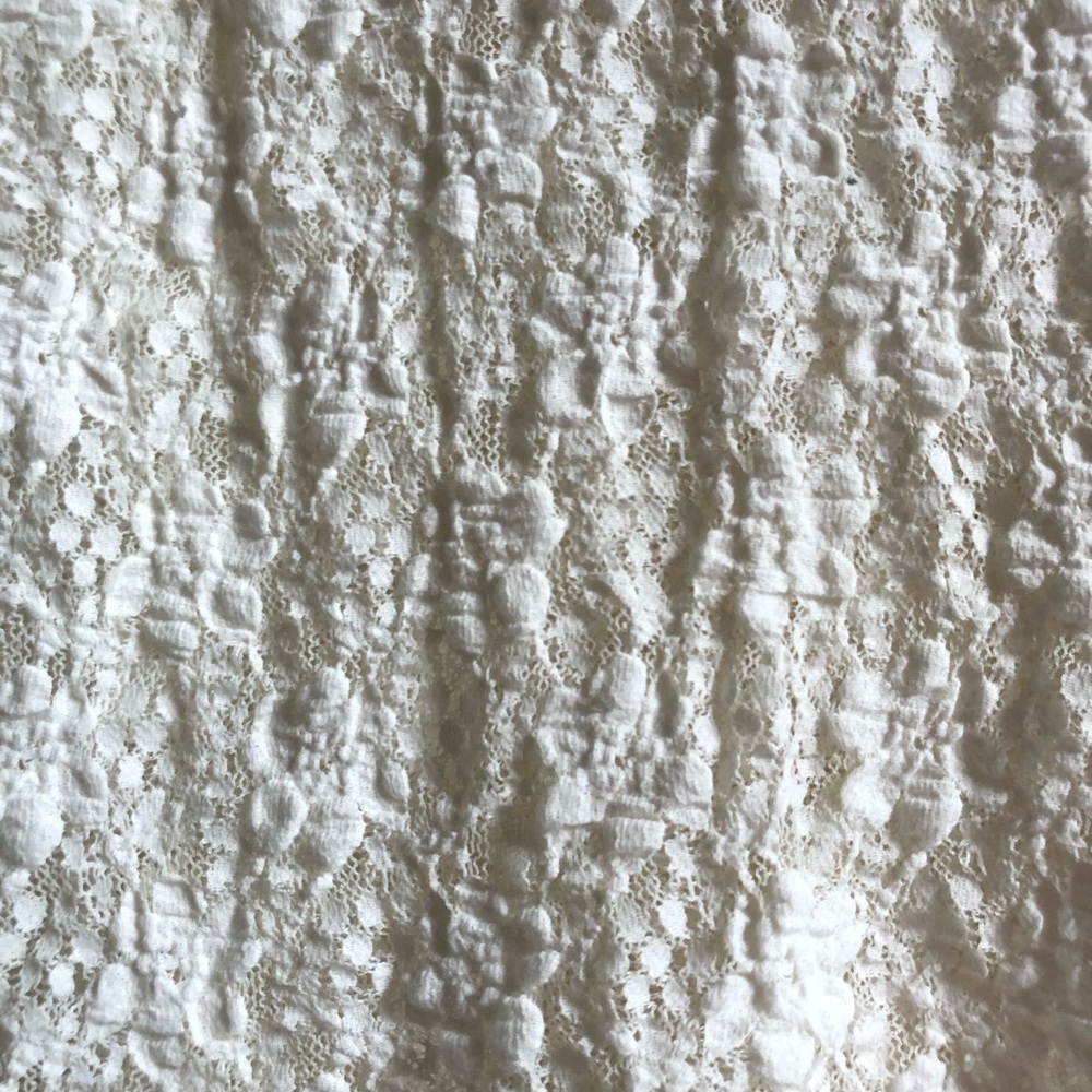 Lace cover up - Picture 3 of 3